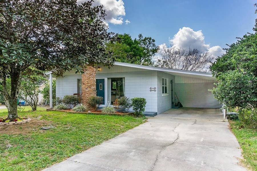 Property photo for 11 S UNIVERSITY CIRCLE, Deland, FL