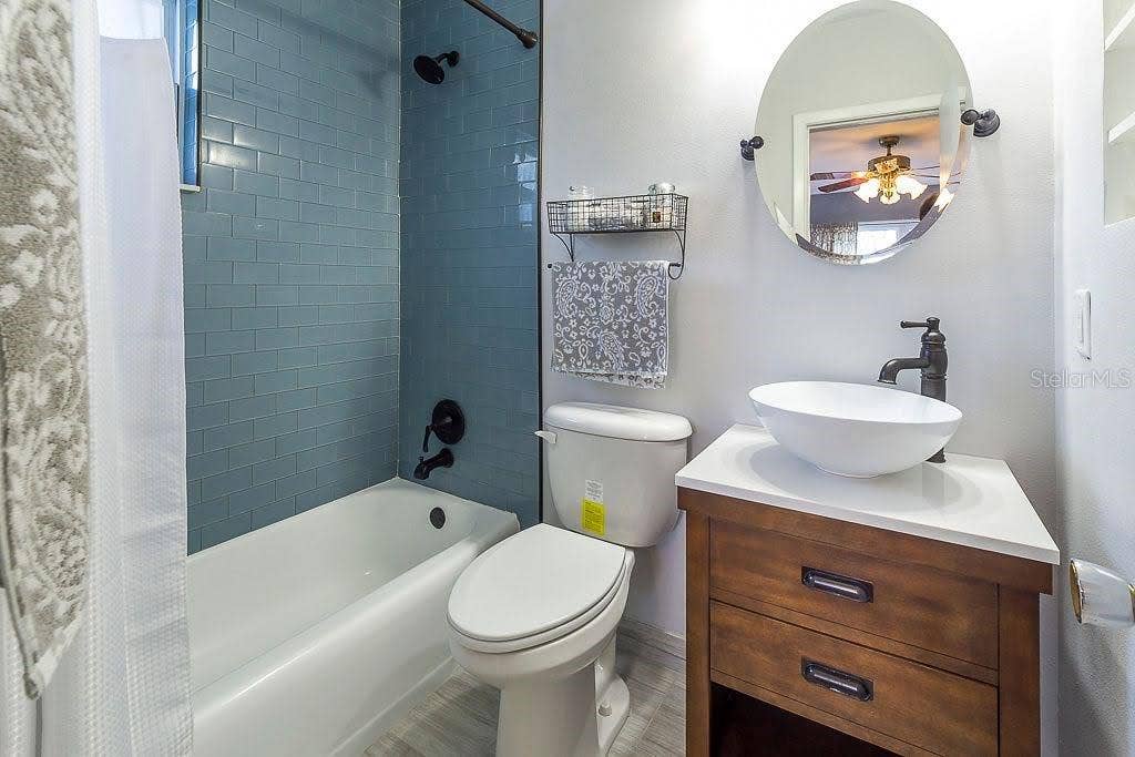 11 S UNIVERSITY CIRCLE, Deland, FL 32724