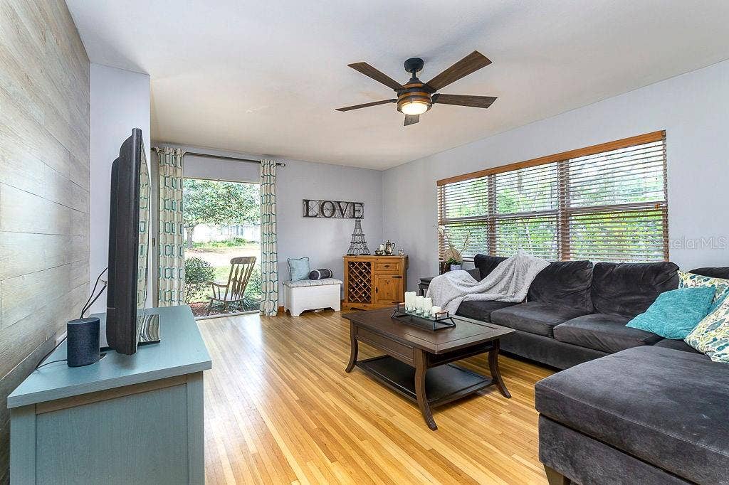 11 S UNIVERSITY CIRCLE, Deland, FL 32724