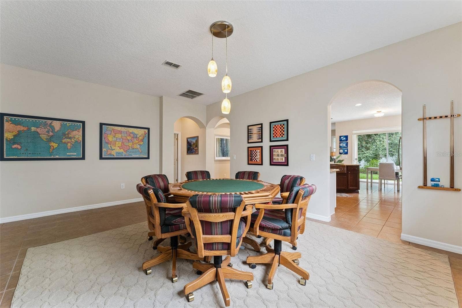 Formal Dining/Flex Space