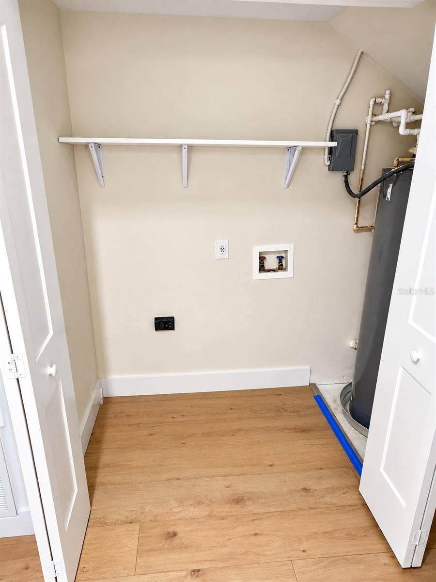 Laundry room - 1st floor