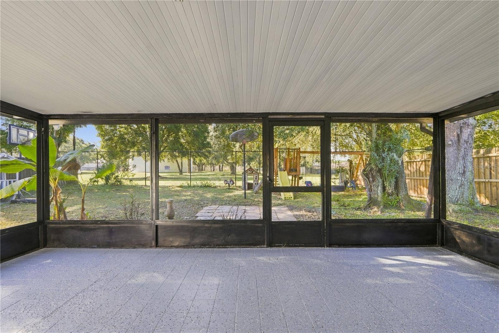 Screen in Patio