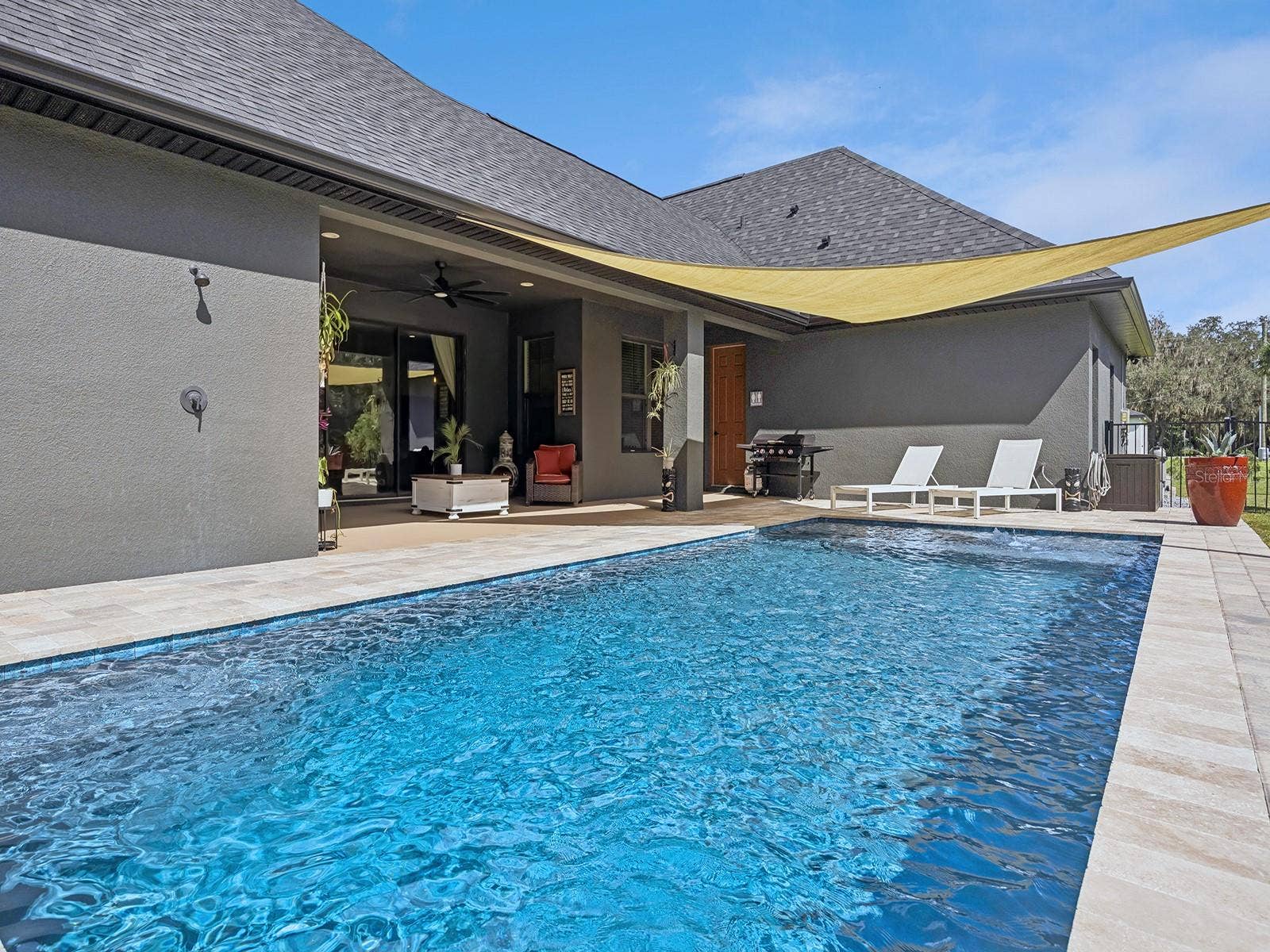 412 SNOW HILL RD, Geneva, FL 32732 Salt water pool