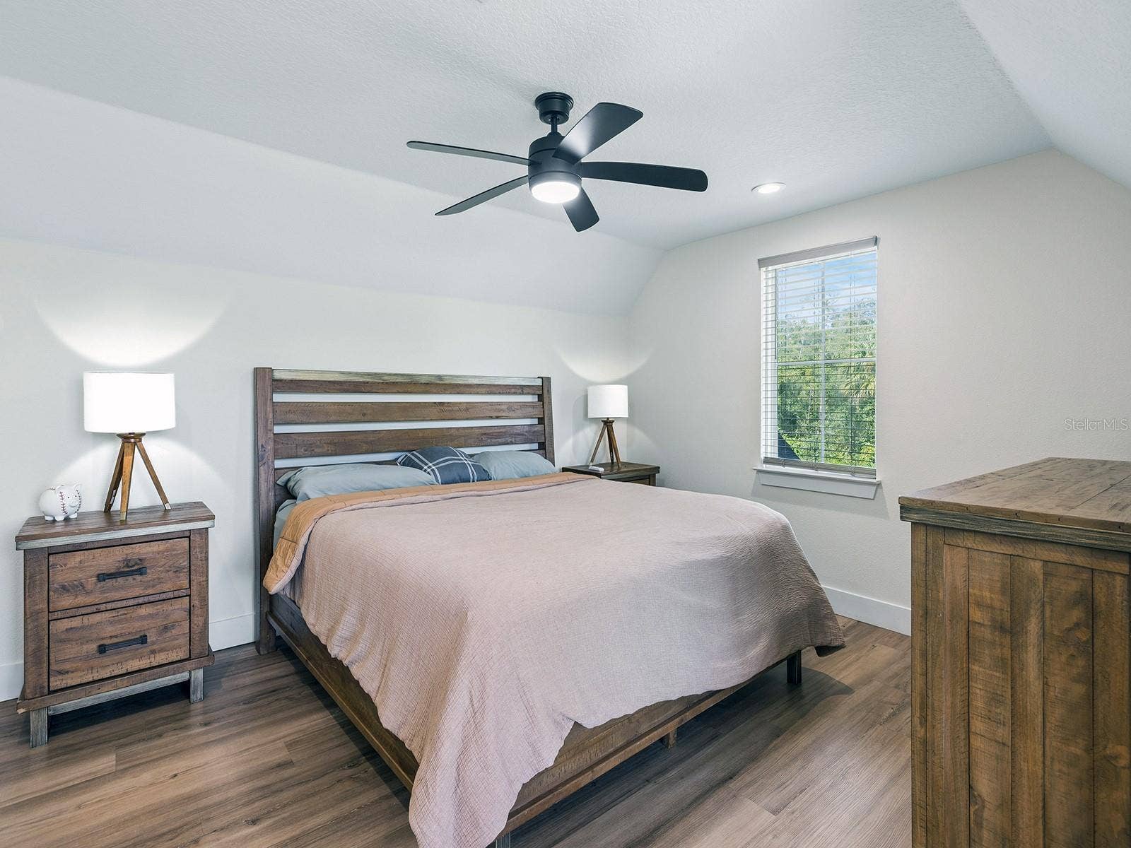 412 SNOW HILL RD, Geneva, FL 32732 Bedroom 5 upstairs