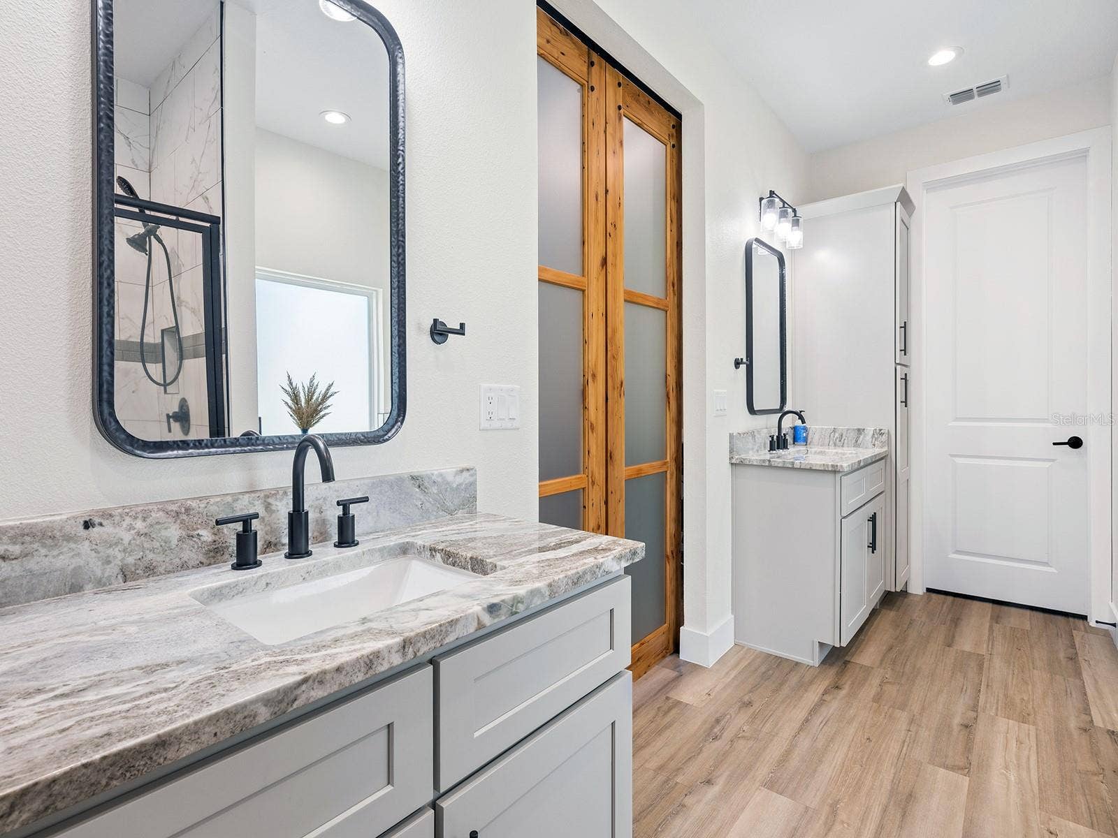 412 SNOW HILL RD, Geneva, FL 32732 Primary bathroom
