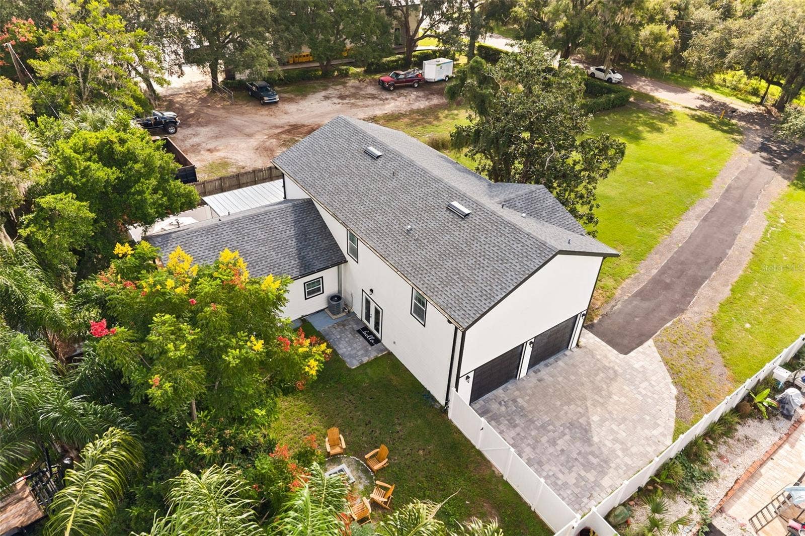 15 E LAUREL STREET, Apopka, FL 32703