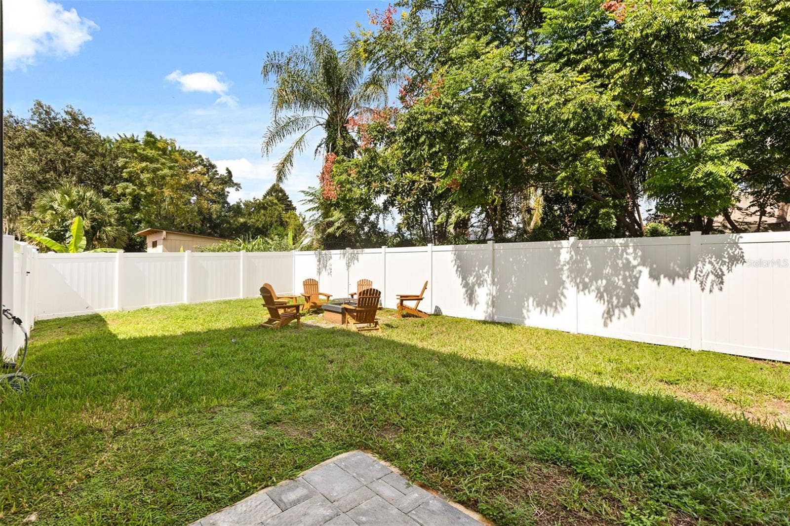 15 E LAUREL STREET, Apopka, FL 32703