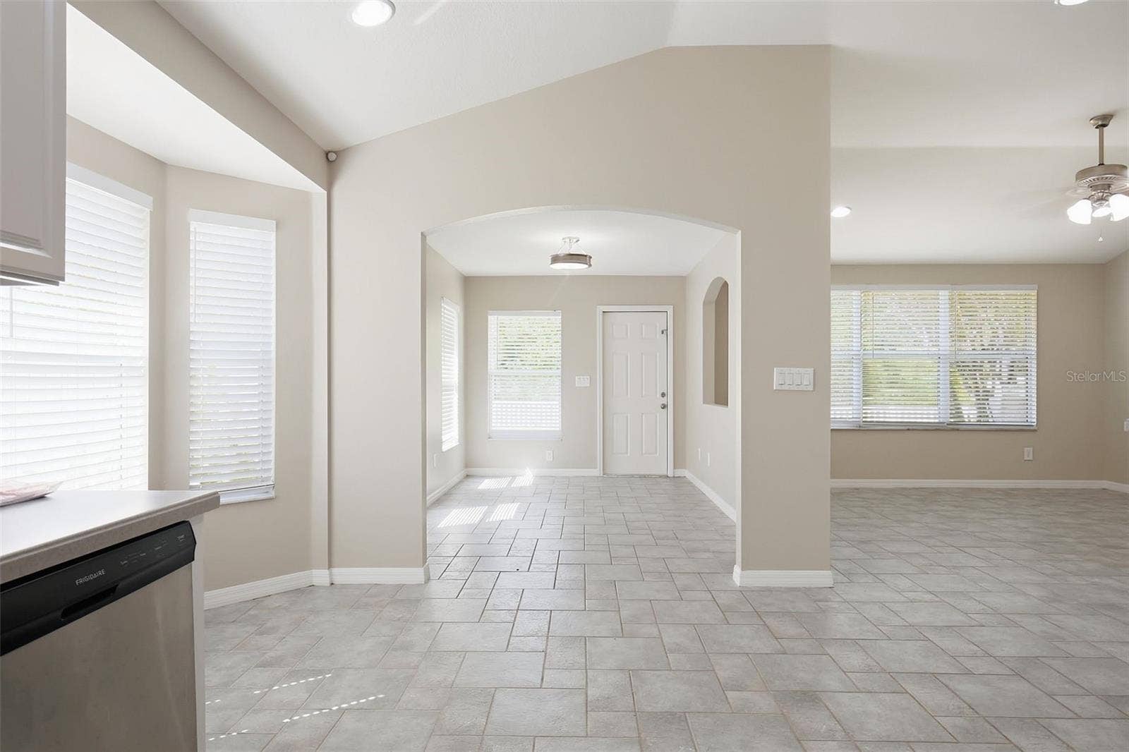 7627 BLUE SPRING DRIVE, Land O Lakes, FL 34637 7627 BLUE SPRING DRIVE, Land O Lakes, FL 34637