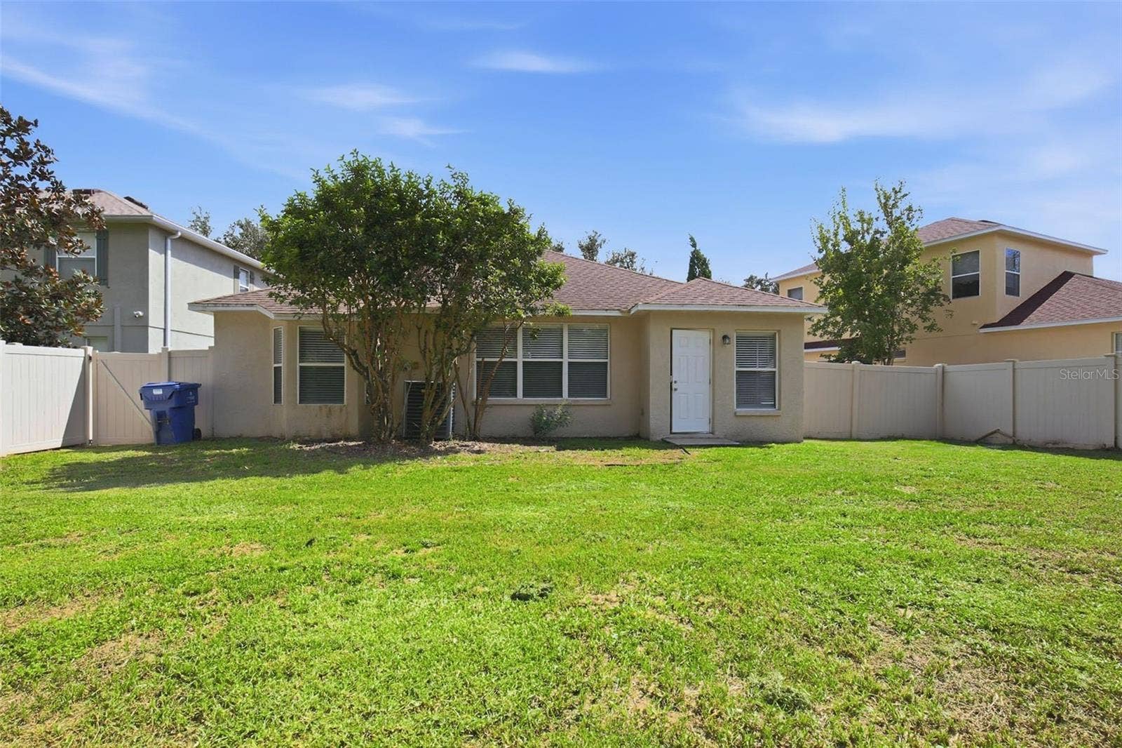 7627 BLUE SPRING DRIVE, Land O Lakes, FL 34637 7627 BLUE SPRING DRIVE, Land O Lakes, FL 34637
