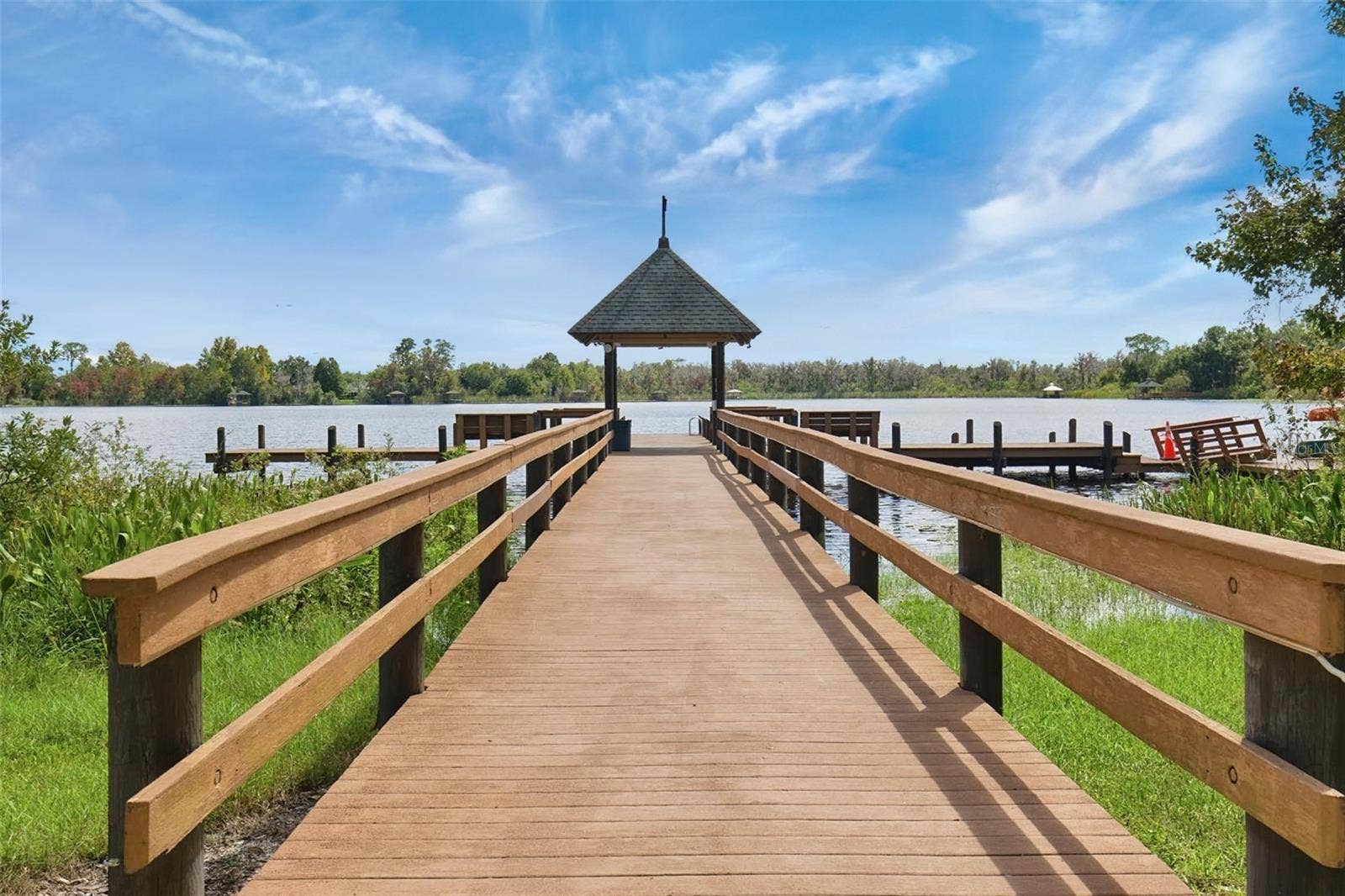 7627 BLUE SPRING DRIVE, Land O Lakes, FL 34637 7627 BLUE SPRING DRIVE, Land O Lakes, FL 34637