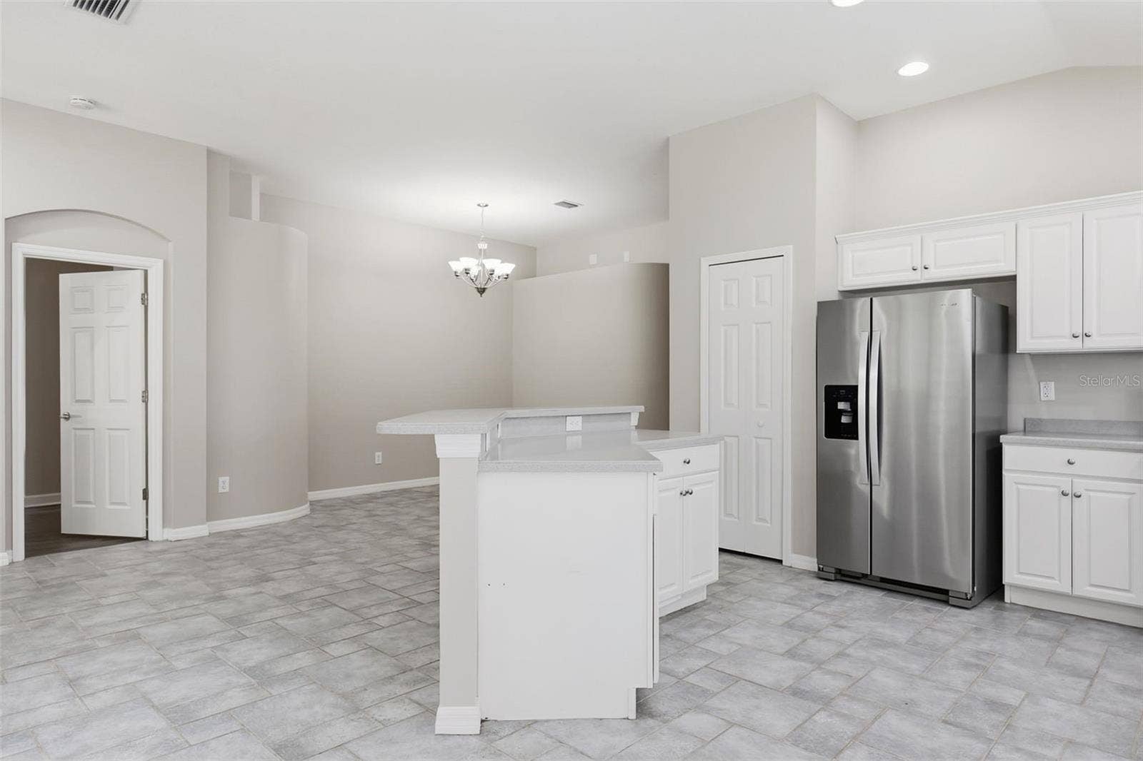 7627 BLUE SPRING DRIVE, Land O Lakes, FL 34637 7627 BLUE SPRING DRIVE, Land O Lakes, FL 34637