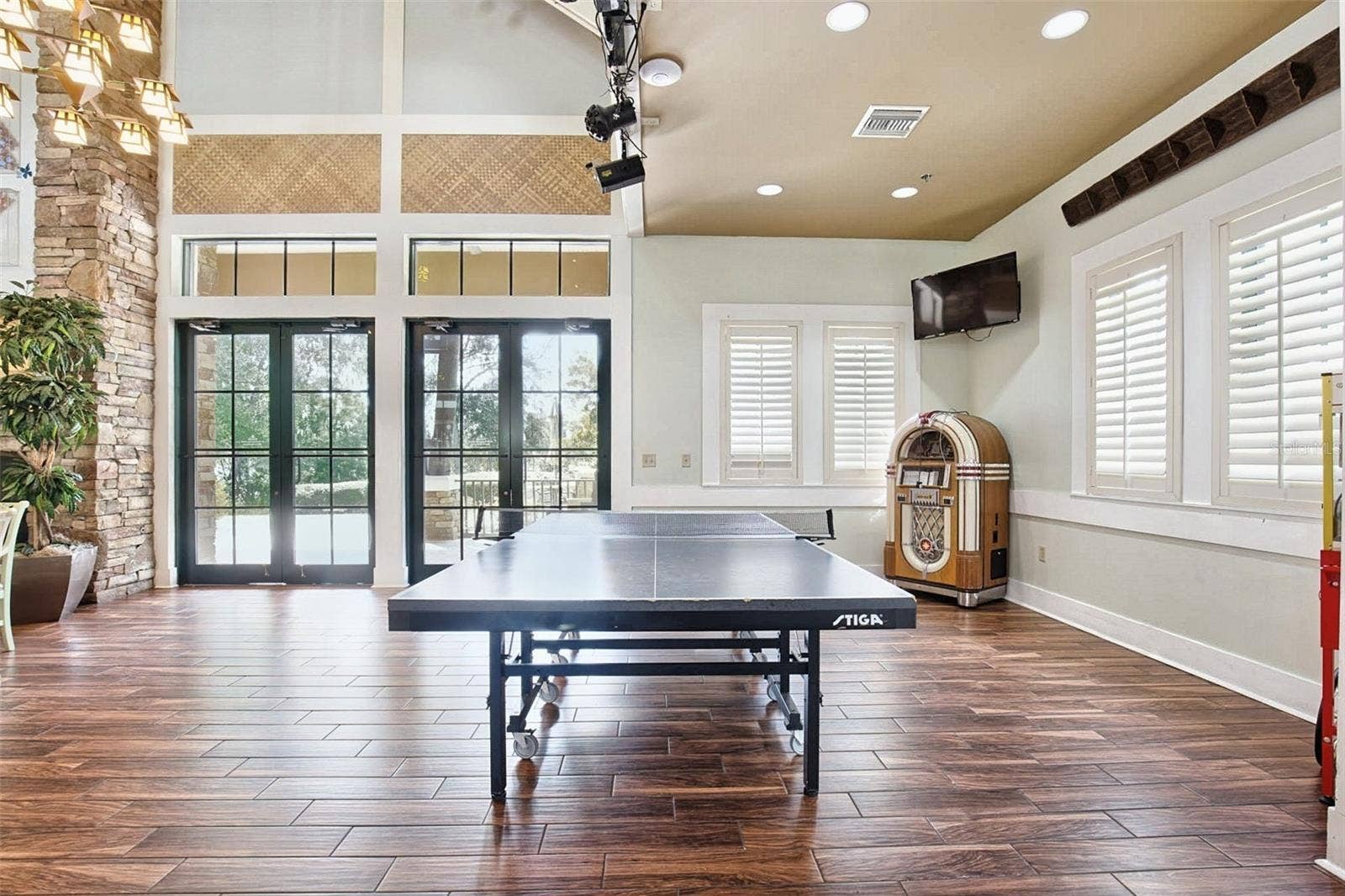 7627 BLUE SPRING DRIVE, Land O Lakes, FL 34637 7627 BLUE SPRING DRIVE, Land O Lakes, FL 34637