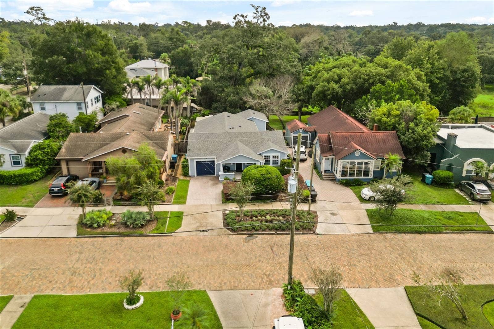 Aerial view of the home with the downtown Orlando skyline