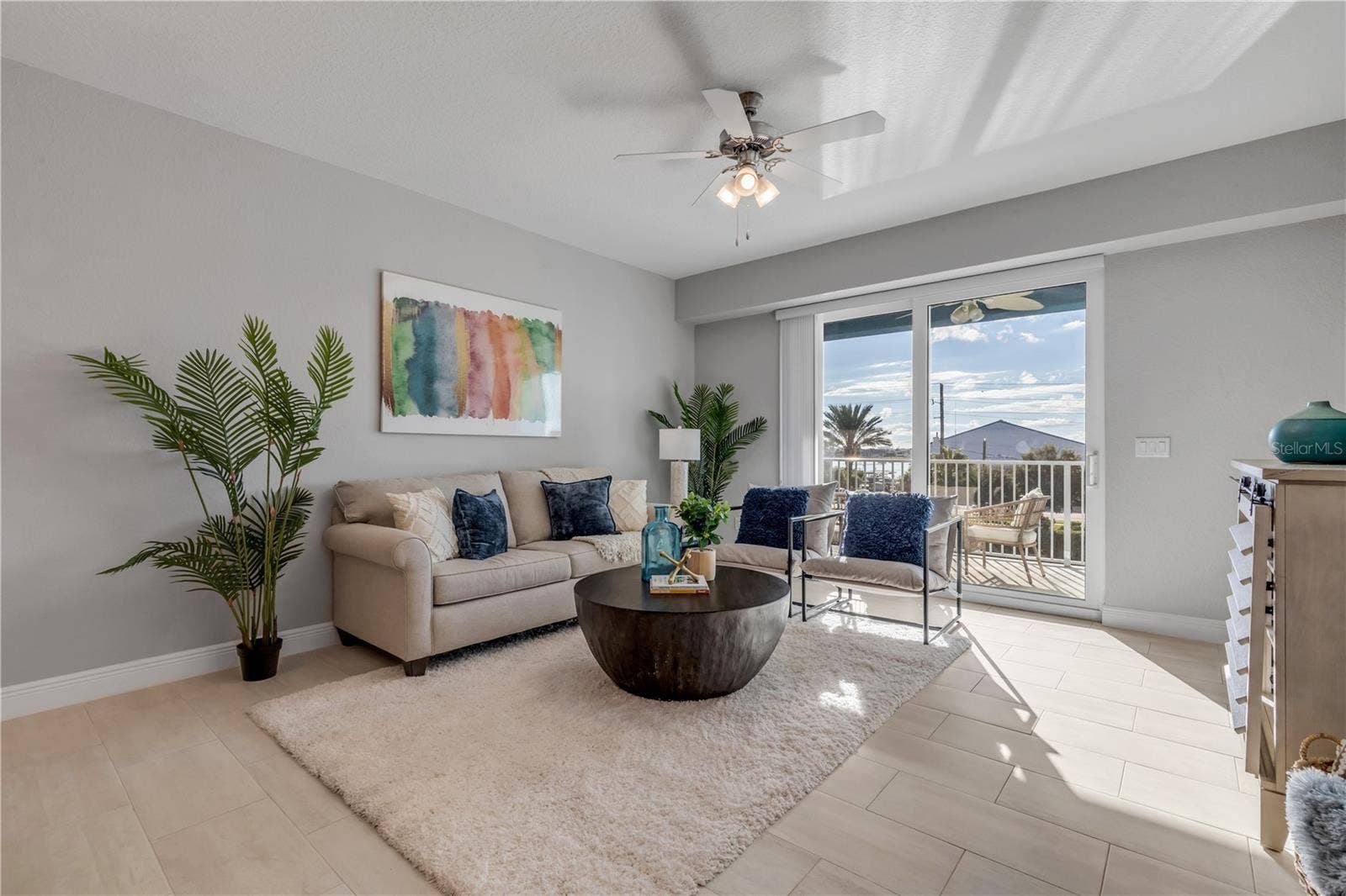 1 RIVERWALK DRIVE, #303, New Smyrna Beach, FL 32169 Living Room