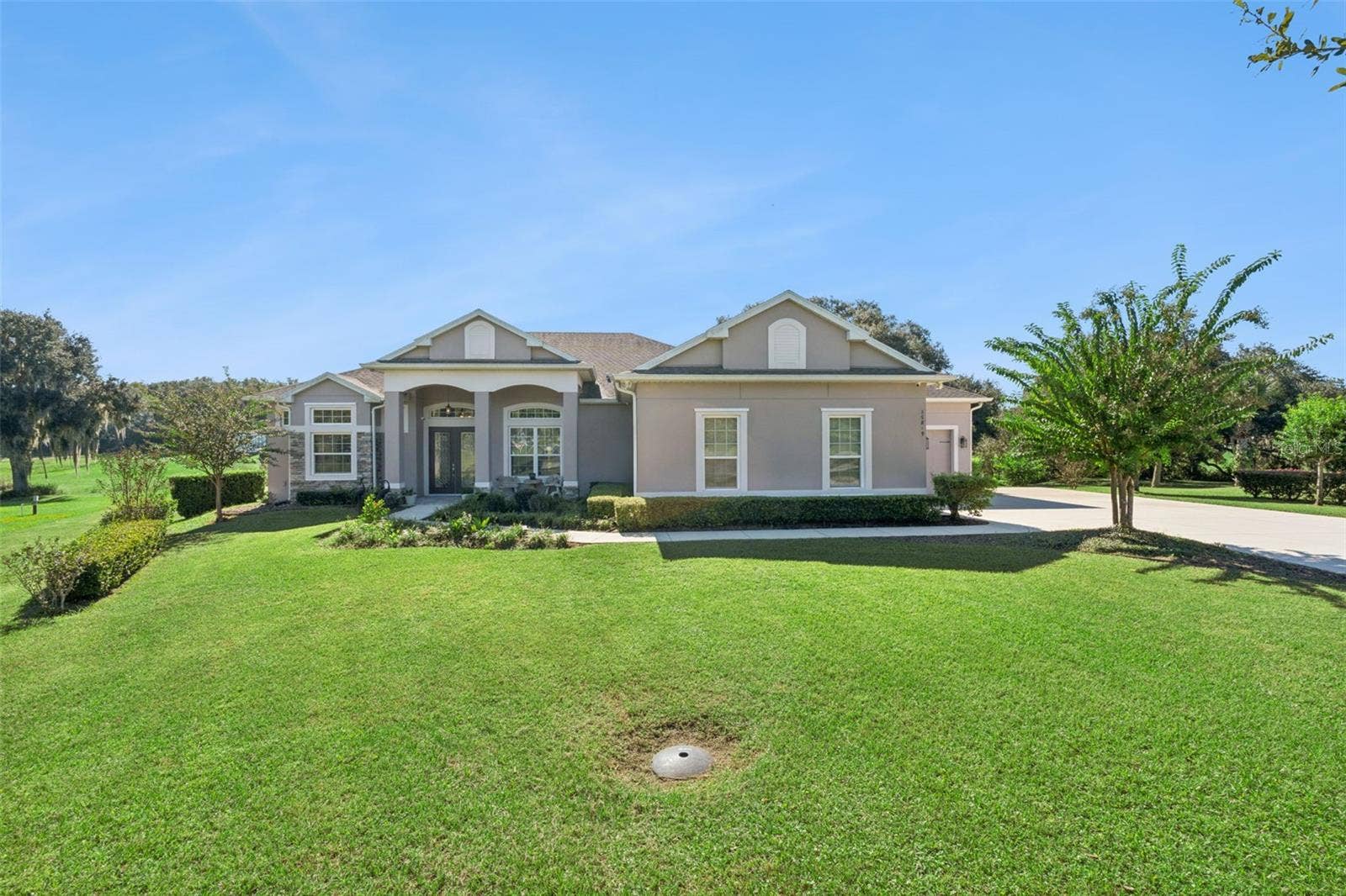 36819 WOLF COURT, Eustis, FL 32736 Four bedroom 3 bathroom with office water front home