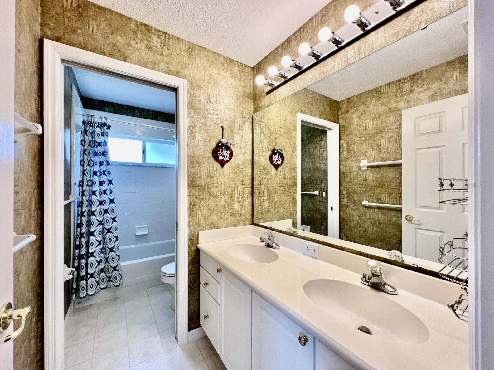 1565 THE OAKS BOULEVARD, Kissimmee, FL 34746
