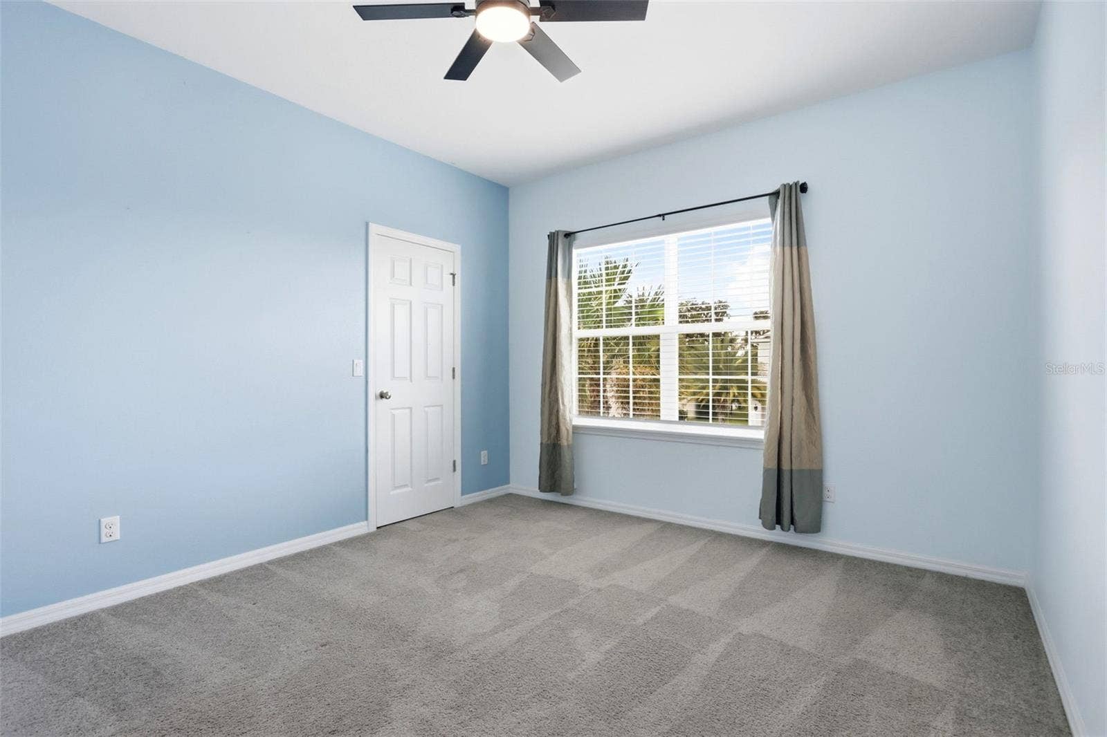 1552 MYRTLE OAKS TRAIL, Oviedo, FL 32765 Bedroom 3 with walk in closet