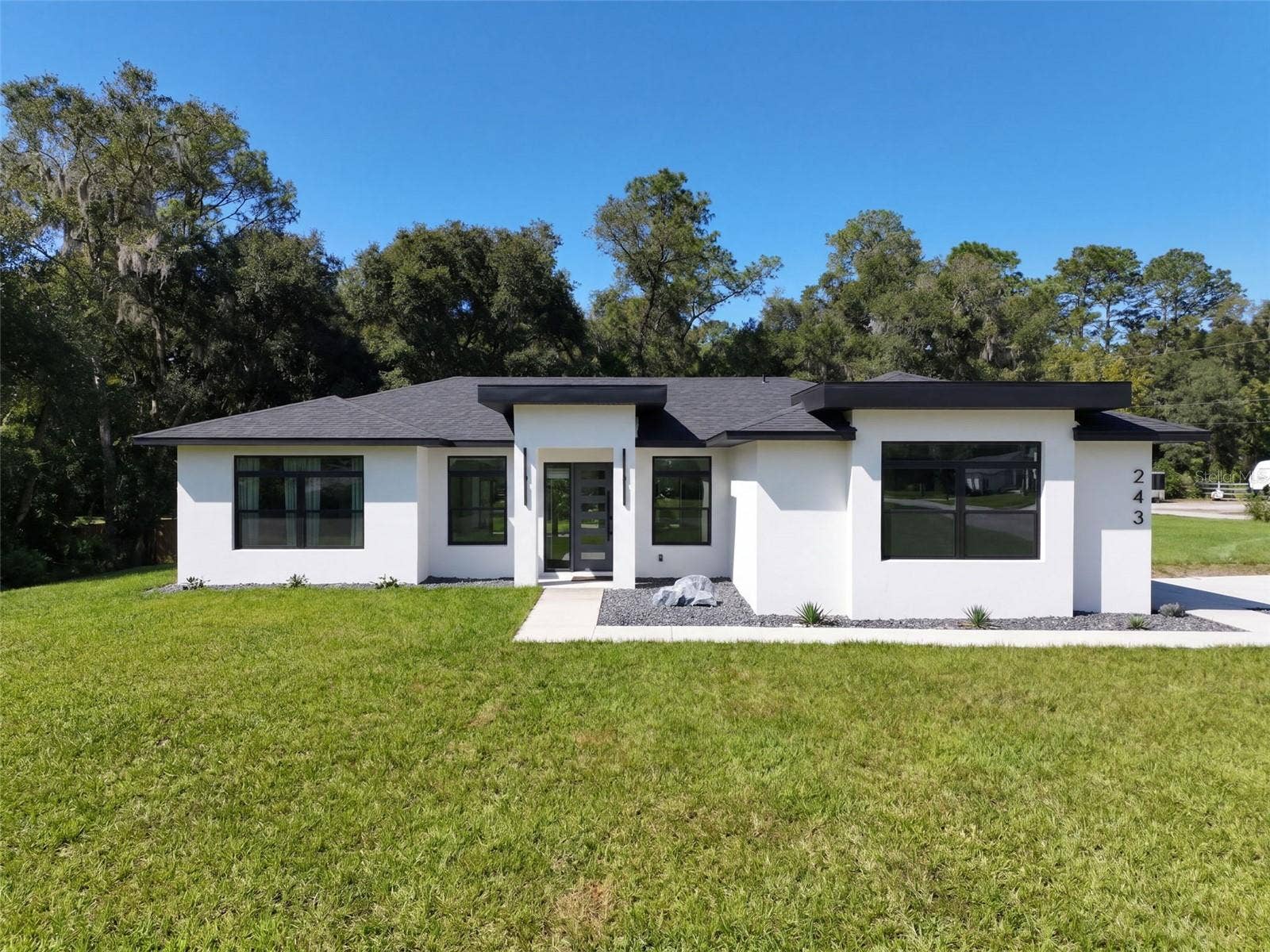 243 DEERFOOT ROAD, Deland, FL 32720 243 DEERFOOT ROAD, Deland, FL 32720