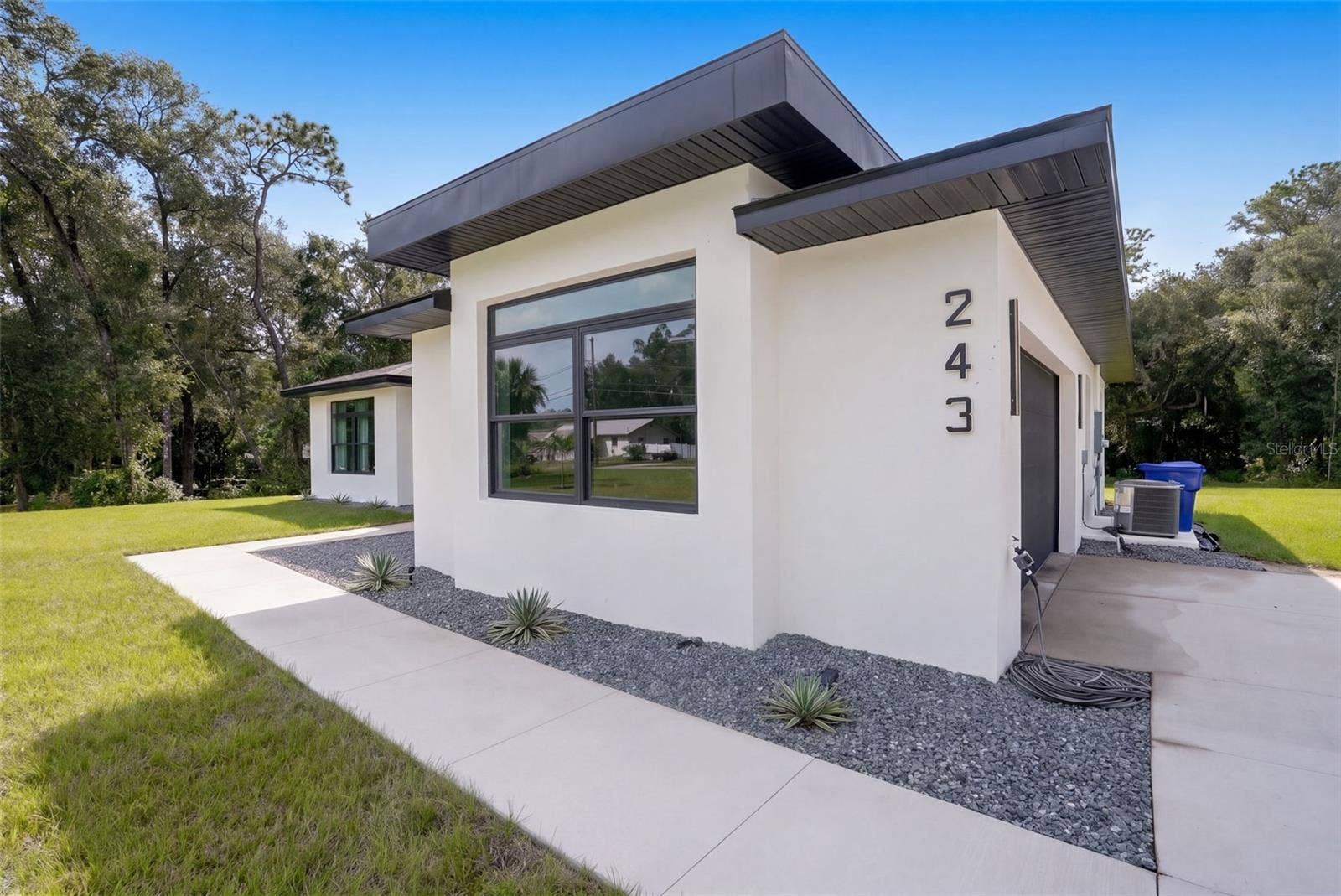 243 DEERFOOT ROAD, Deland, FL 32720 243 DEERFOOT ROAD, Deland, FL 32720
