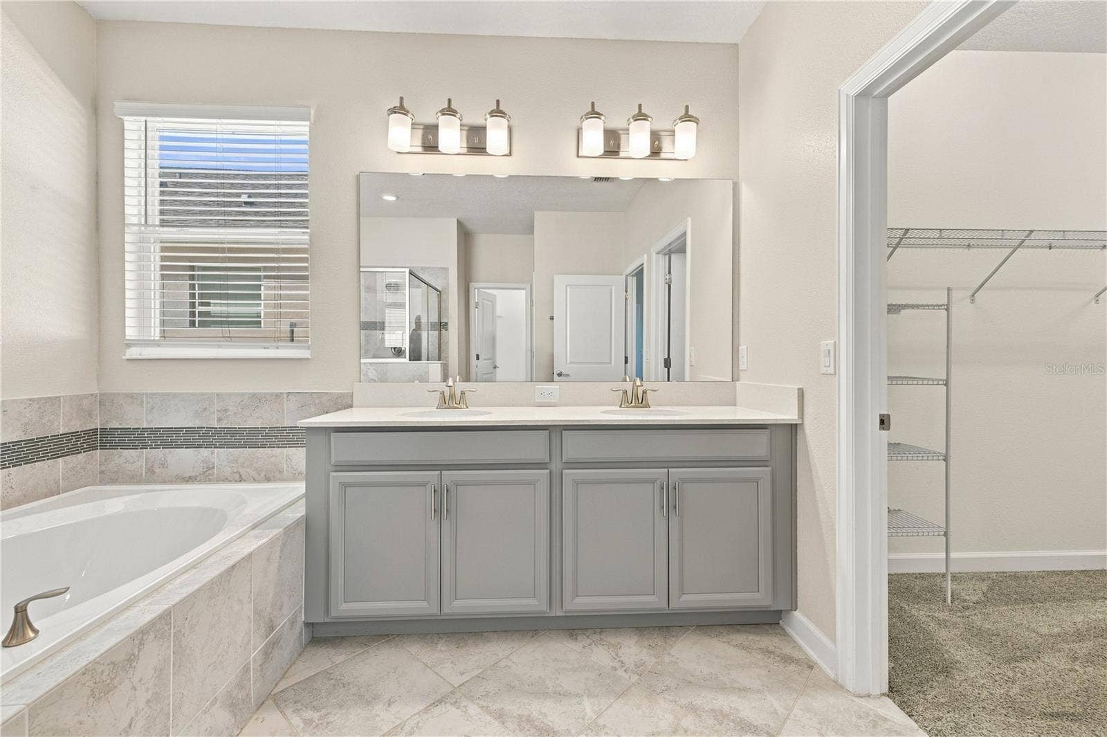 11103 SWEETGUM WOODS DRIVE, Orlando, FL 32832 11103 SWEETGUM WOODS DRIVE, Orlando, FL 32832