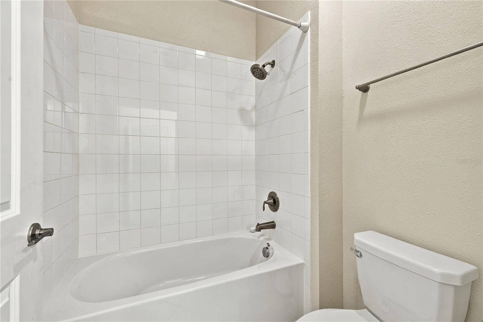 11103 SWEETGUM WOODS DRIVE, Orlando, FL 32832 11103 SWEETGUM WOODS DRIVE, Orlando, FL 32832