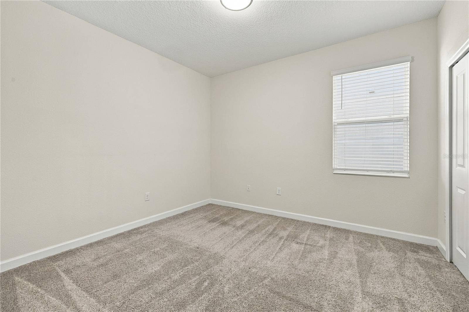 11103 SWEETGUM WOODS DRIVE, Orlando, FL 32832 11103 SWEETGUM WOODS DRIVE, Orlando, FL 32832