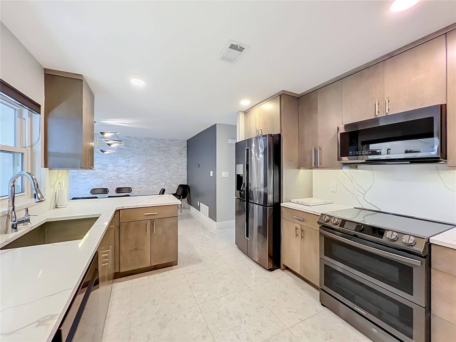 7536 VILLAGE GREEN DRIVE, Winter Park, FL 32792 7536 VILLAGE GREEN DRIVE, Winter Park, FL 32792