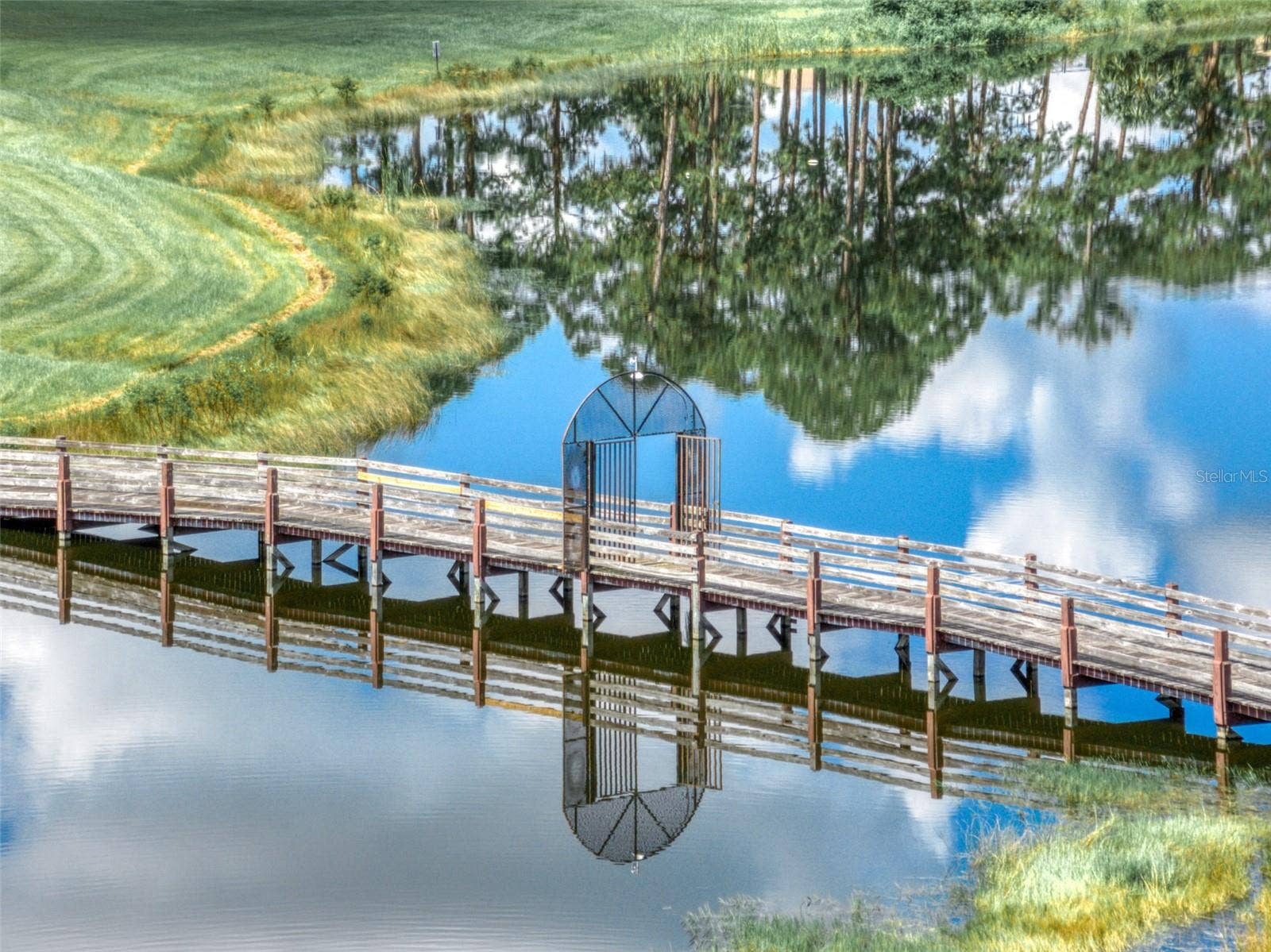 Sun N Lake Community