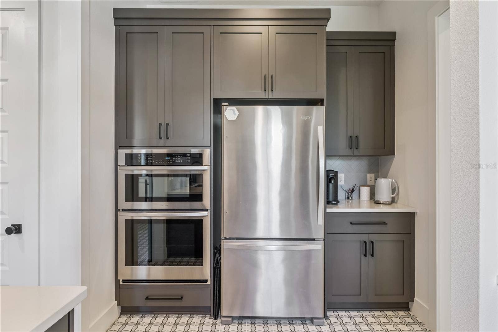 900 ALLENDALE LANE, Oakland, FL 34787 A scullery!!!