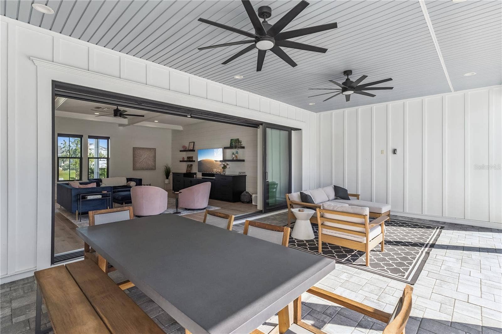 900 ALLENDALE LANE, Oakland, FL 34787 Indoor/outdoor living