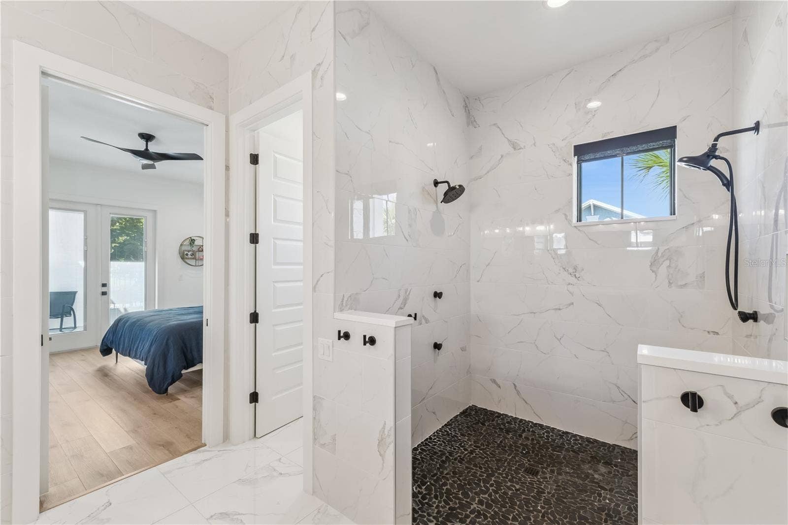 900 ALLENDALE LANE, Oakland, FL 34787 Huge shower