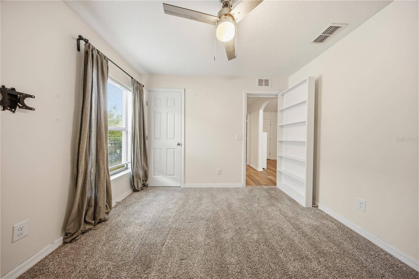 1151 WOODLARK DRIVE, Haines City, FL 33844 1151 WOODLARK DRIVE, Haines City, FL 33844