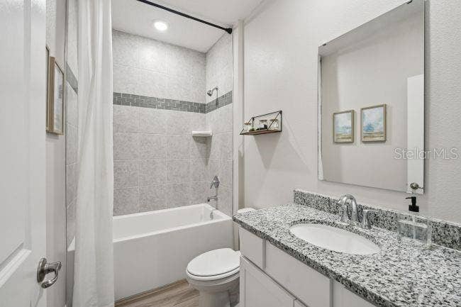 Model home - actual features may vary.