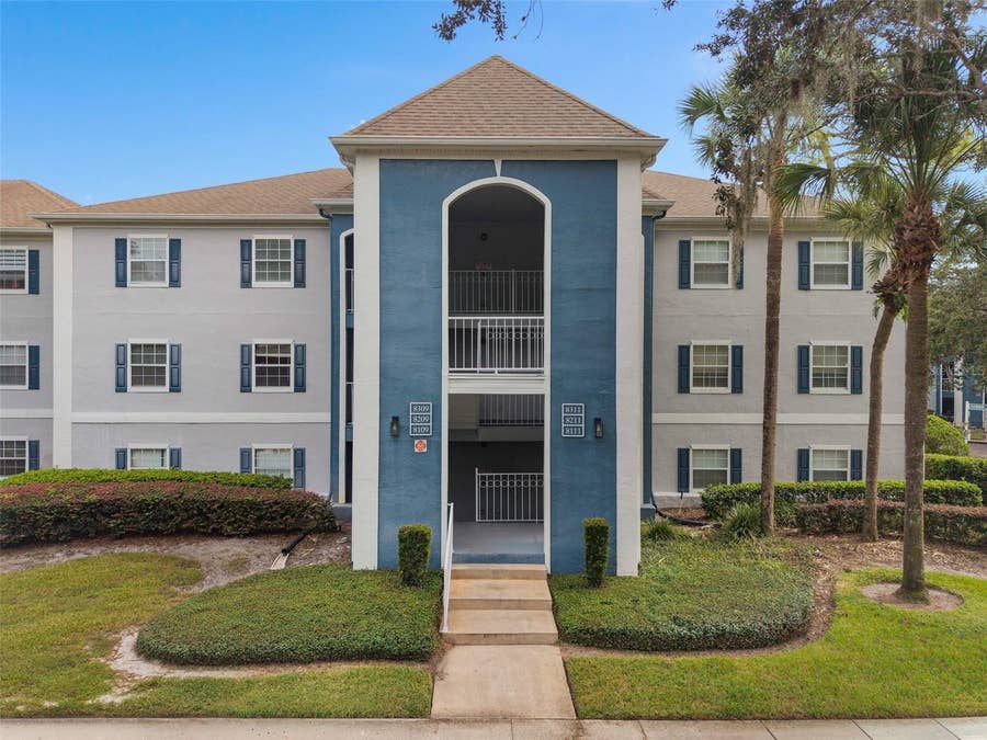 Property photo for 8209 OLYMPIA COURT, #8209, Longwood, FL