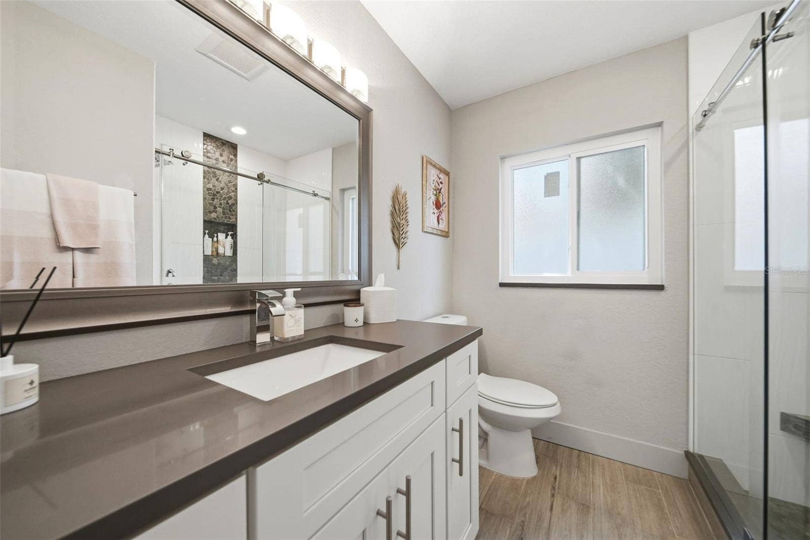Updated secondary bathroom