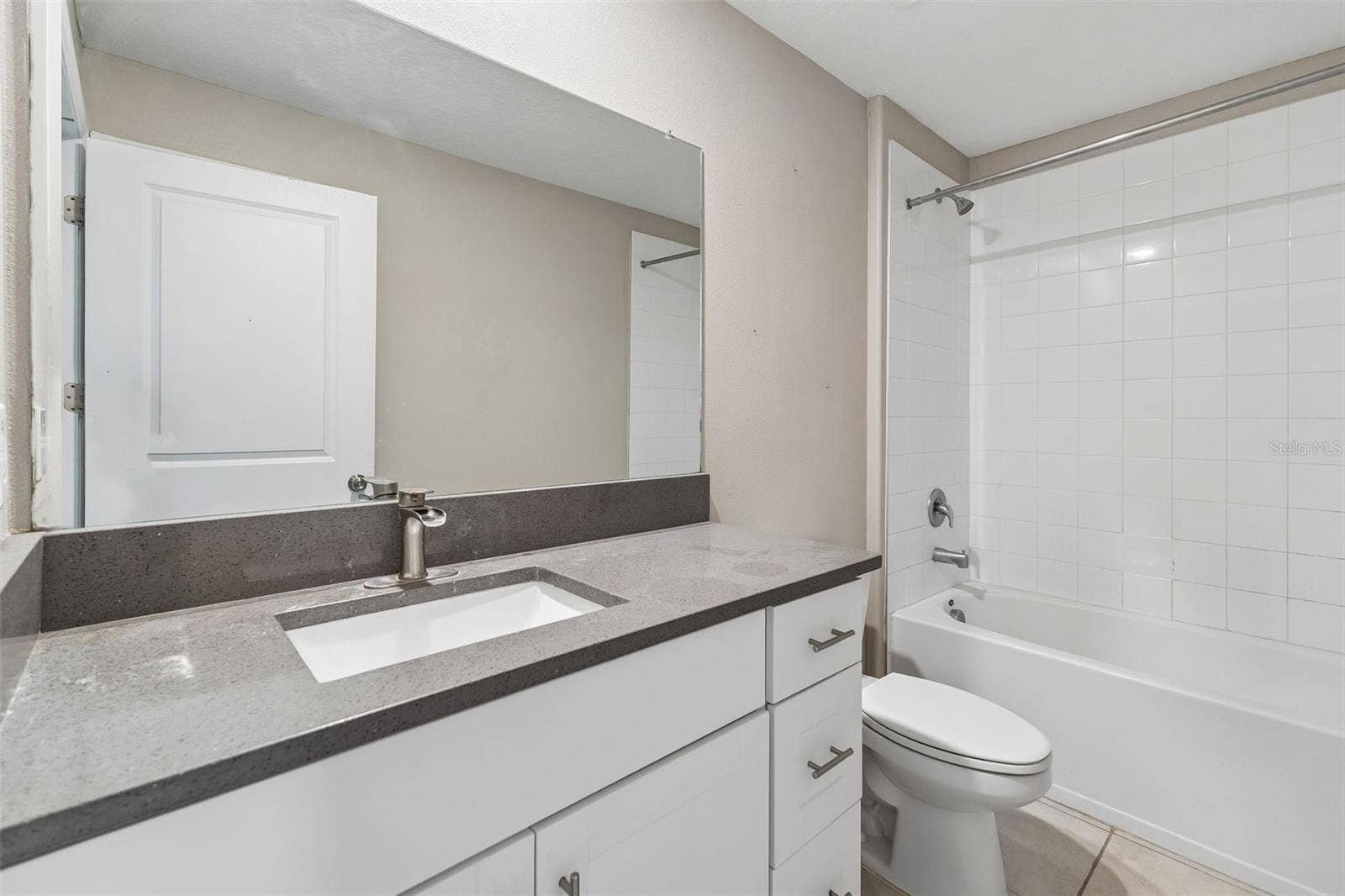 5404 BLUE AZURE DRIVE, Wimauma, FL 33598 5404 BLUE AZURE DRIVE, Wimauma, FL 33598