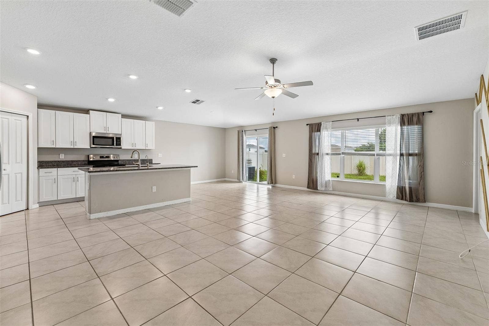 5404 BLUE AZURE DRIVE, Wimauma, FL 33598 5404 BLUE AZURE DRIVE, Wimauma, FL 33598
