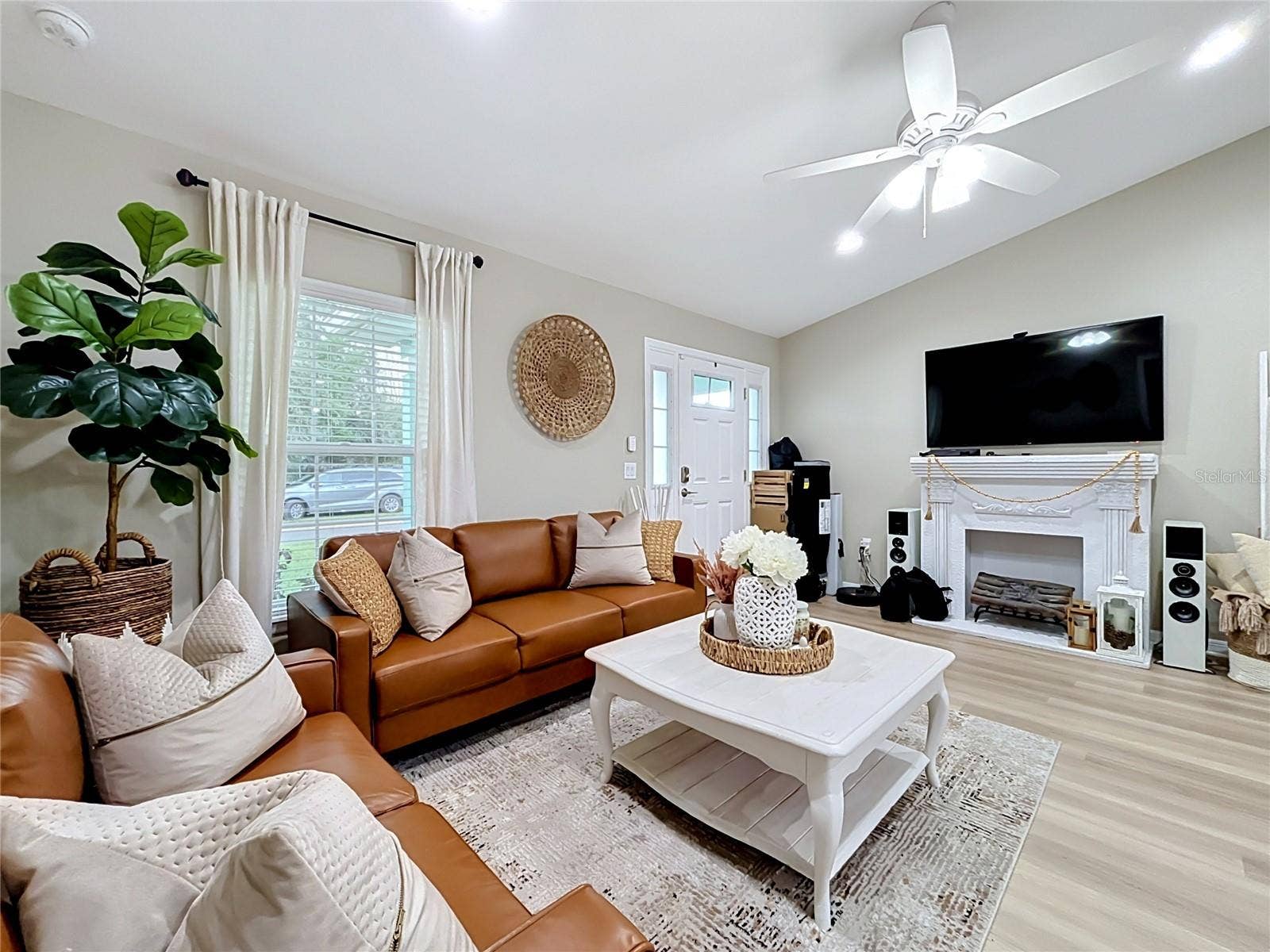 221 AVENUE P NW, Winter Haven, FL 33881 221 AVENUE P NW, Winter Haven, FL 33881