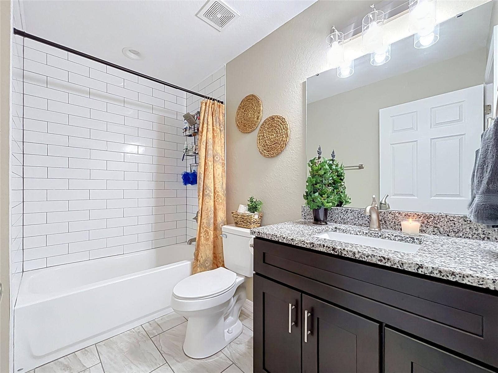 221 AVENUE P NW, Winter Haven, FL 33881 221 AVENUE P NW, Winter Haven, FL 33881