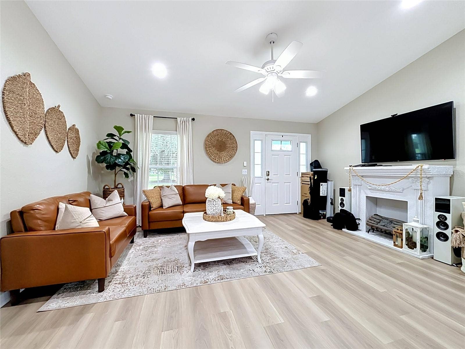 221 AVENUE P NW, Winter Haven, FL 33881 221 AVENUE P NW, Winter Haven, FL 33881