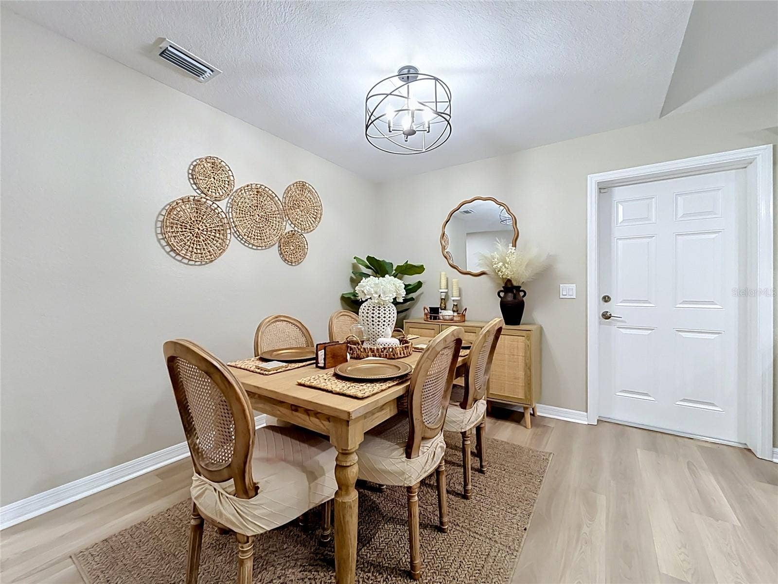 221 AVENUE P NW, Winter Haven, FL 33881 221 AVENUE P NW, Winter Haven, FL 33881