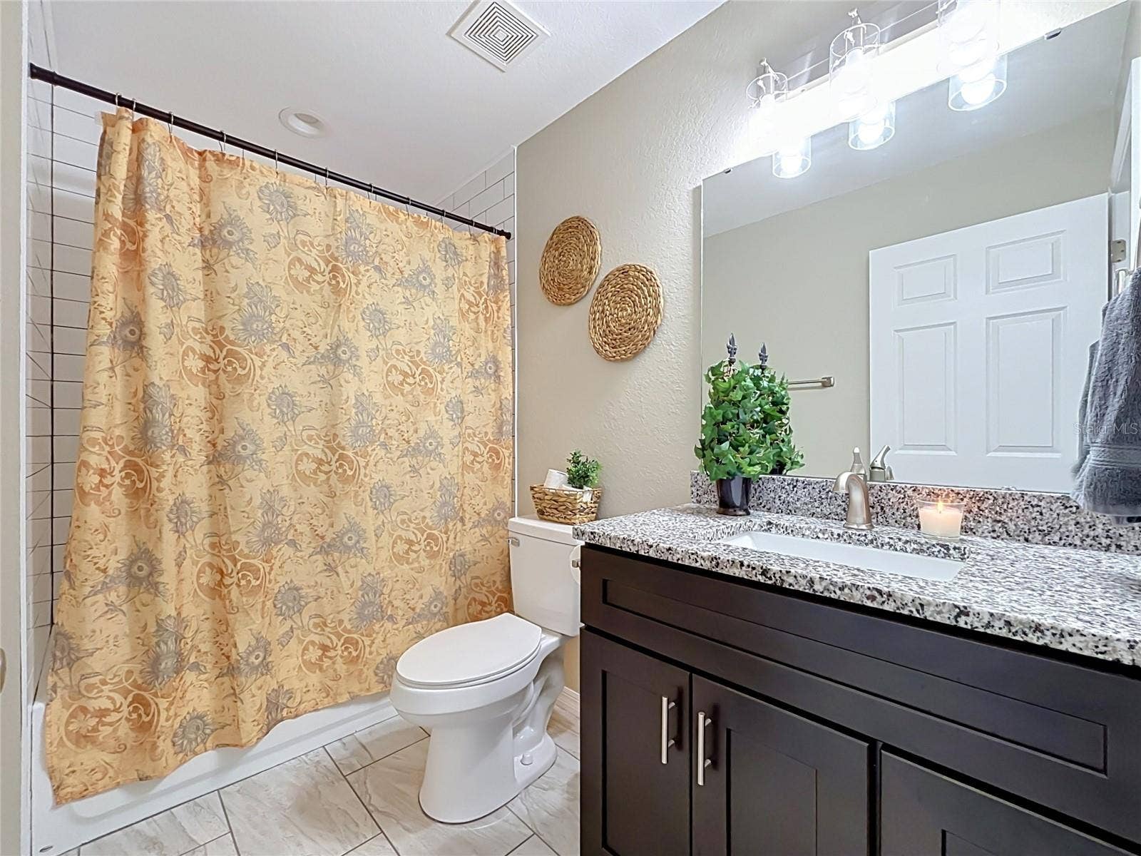 221 AVENUE P NW, Winter Haven, FL 33881 221 AVENUE P NW, Winter Haven, FL 33881