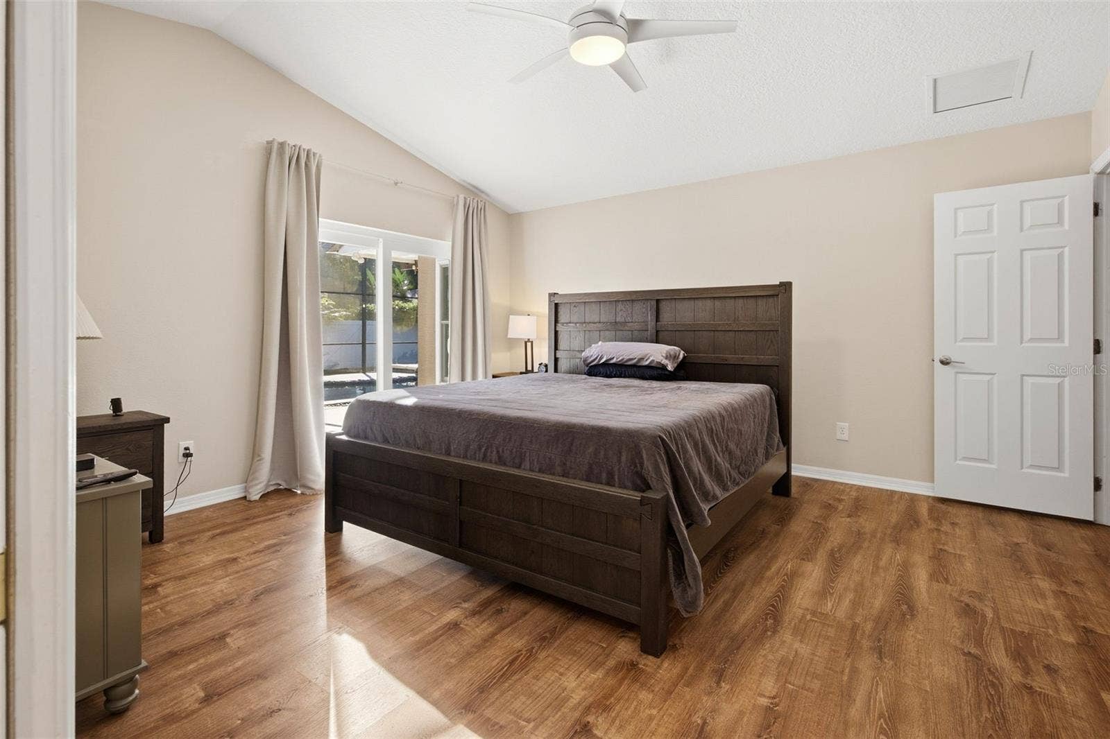 7709 APPLE TREE CIRCLE, Orlando, FL 32819