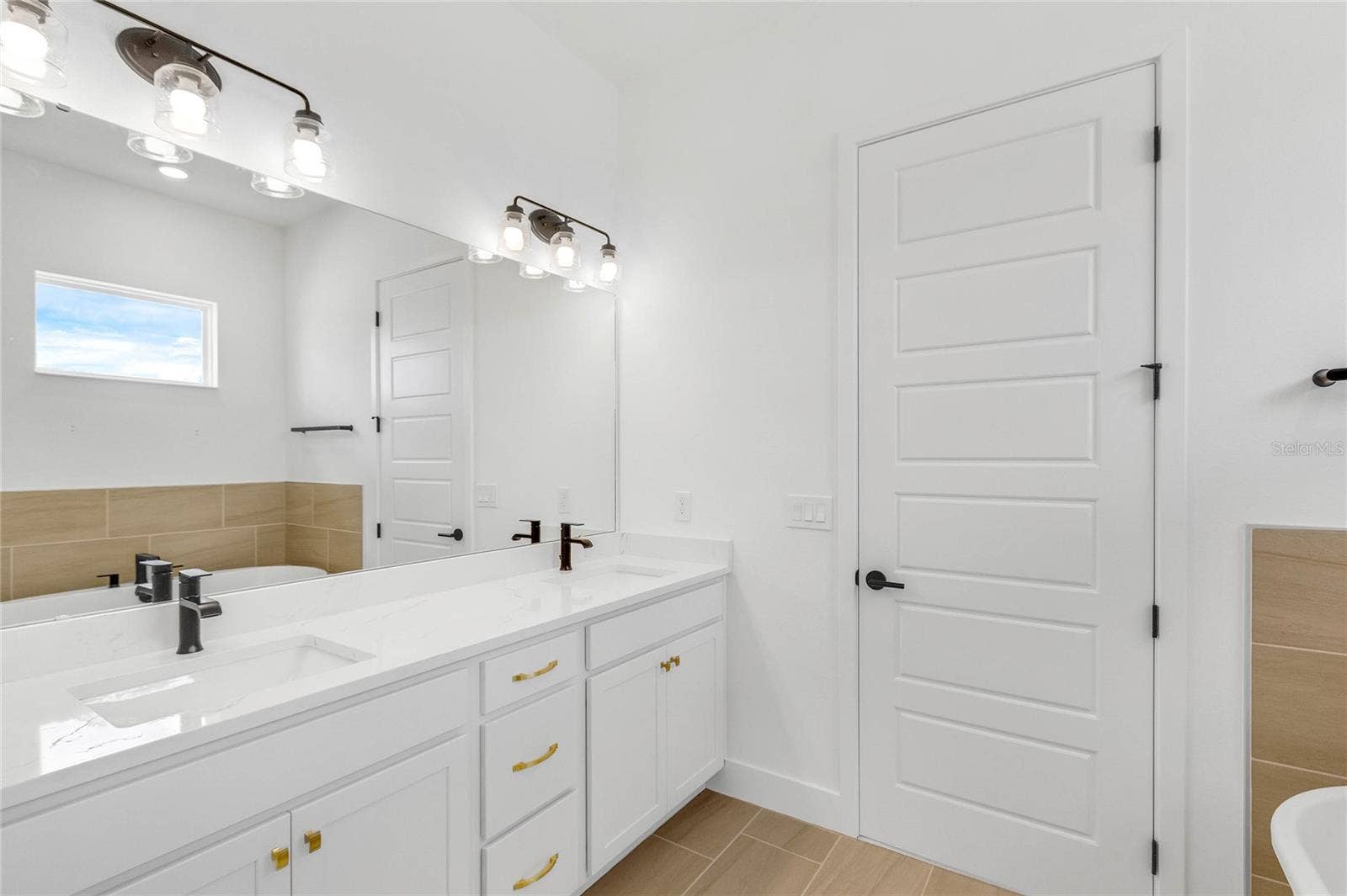 17590 JAPONICA BLOOM DRIVE, Winter Garden, FL 34787 Primary bathroom (representative photo)