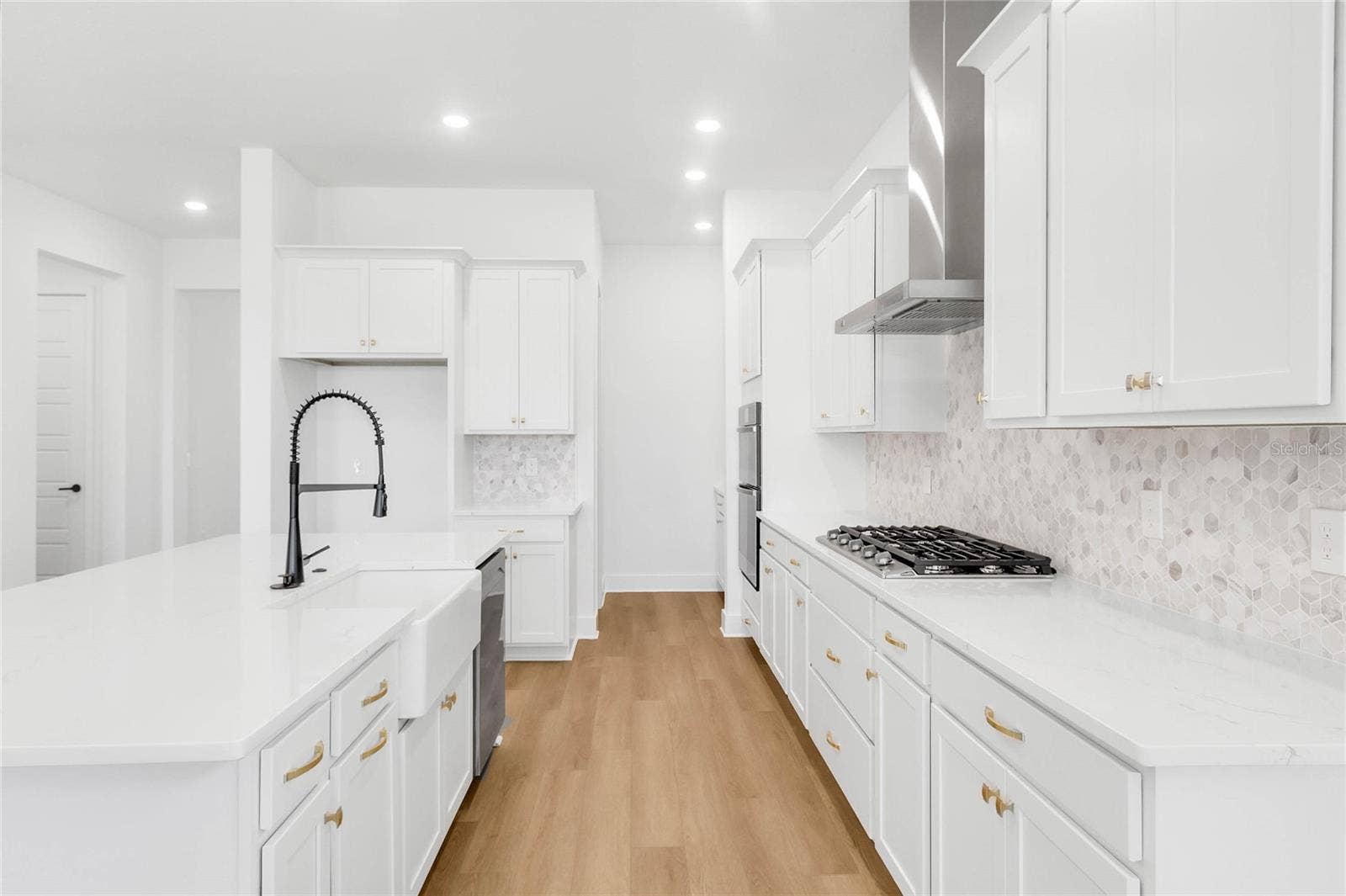 17590 JAPONICA BLOOM DRIVE, Winter Garden, FL 34787 Kitchen (representative photo)