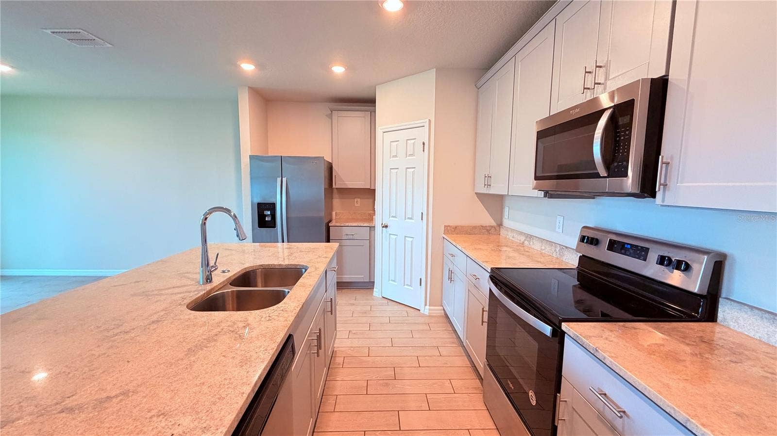 702 ALTA VISTA COURT, Davenport, FL 33896 702 ALTA VISTA COURT, Davenport, FL 33896