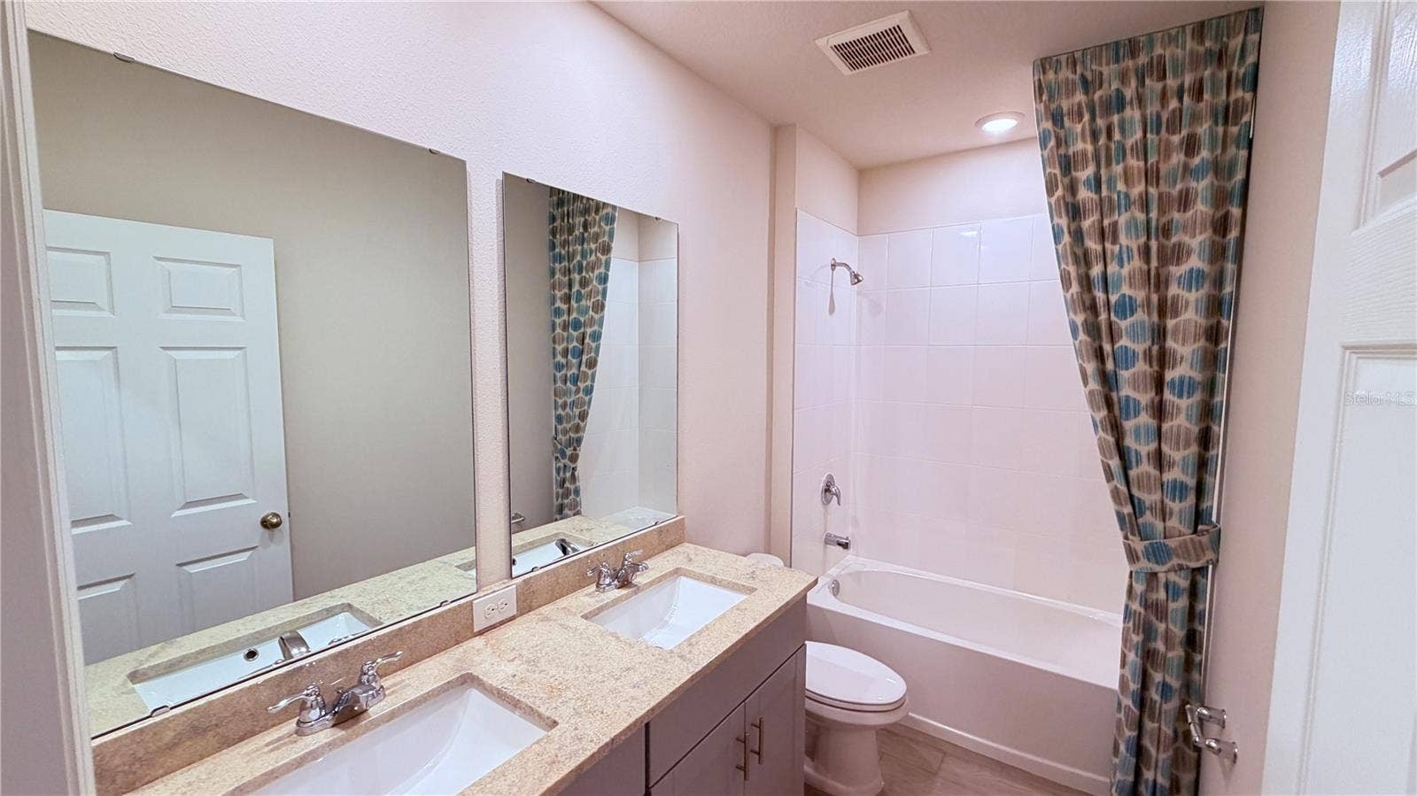 702 ALTA VISTA COURT, Davenport, FL 33896 702 ALTA VISTA COURT, Davenport, FL 33896