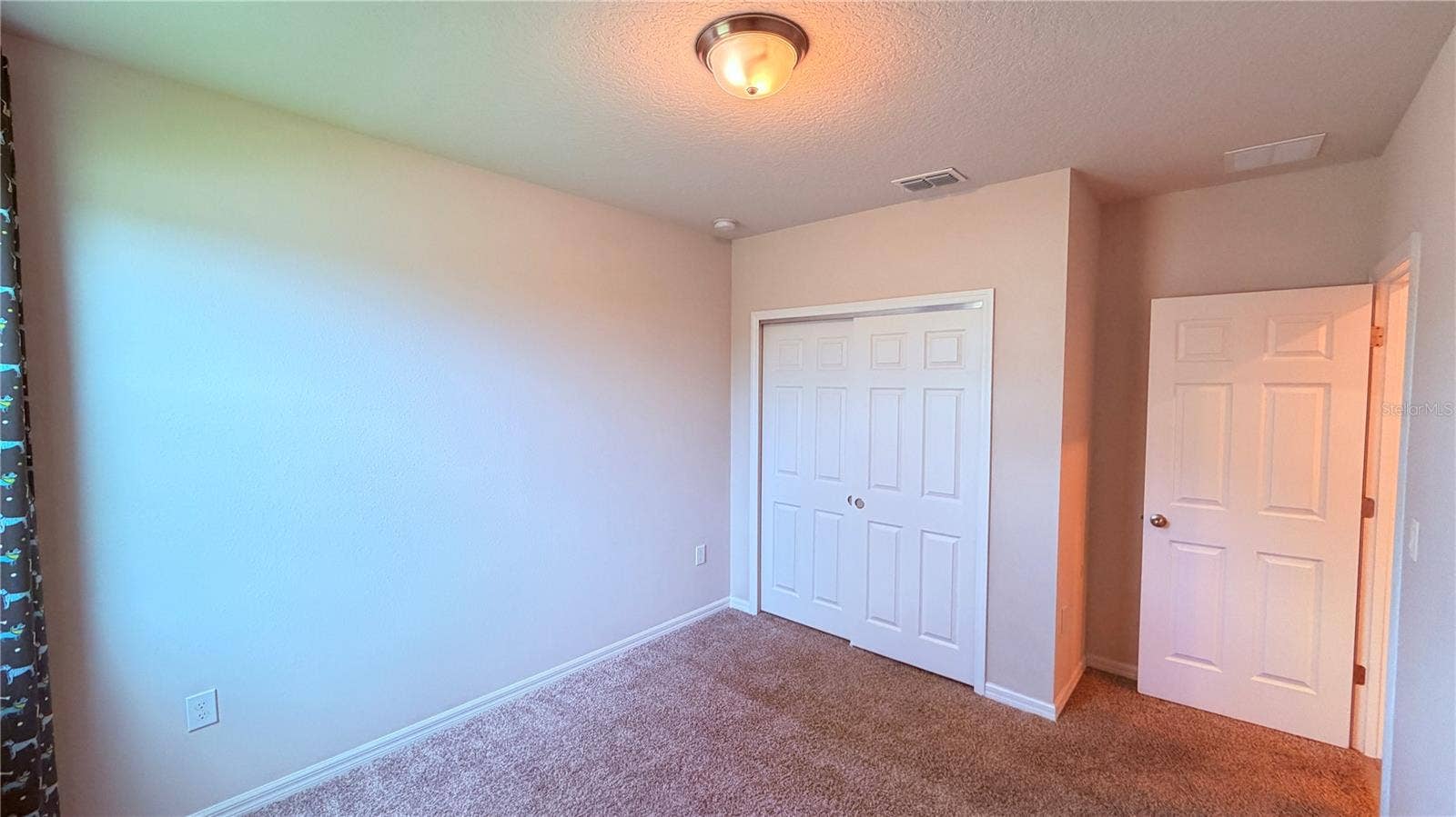 702 ALTA VISTA COURT, Davenport, FL 33896 702 ALTA VISTA COURT, Davenport, FL 33896