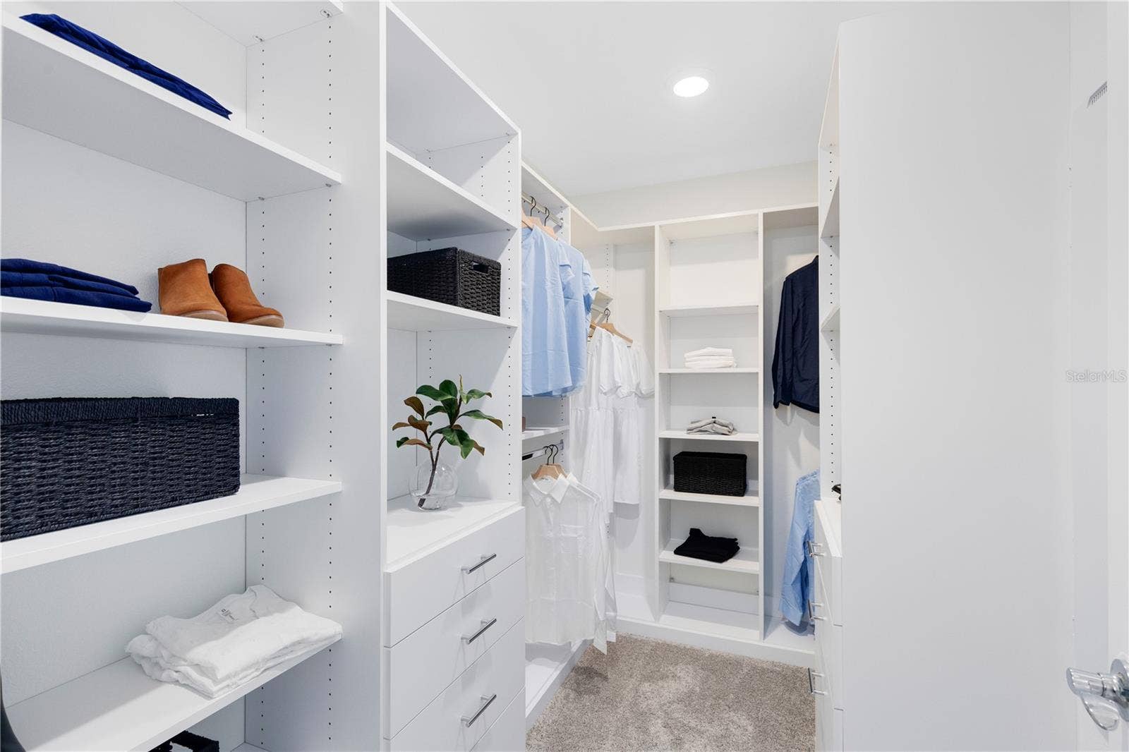 Model Home Design Only. Pictures and furnishings are for illustrative purposes only. Elevations, colors and options may vary. Furniture is for model home staging only.