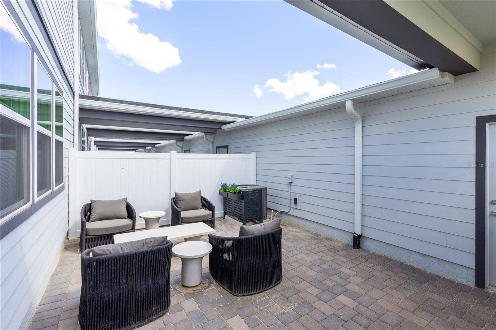 Model Home Design Only. Pictures and furnishings are for illustrative purposes only. Elevations, colors and options may vary. Furniture is for model home staging only.